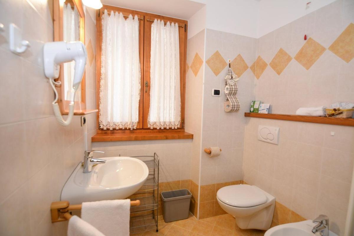 Room & Breakfast Ca Mea Dina Bezzecca Luaran gambar